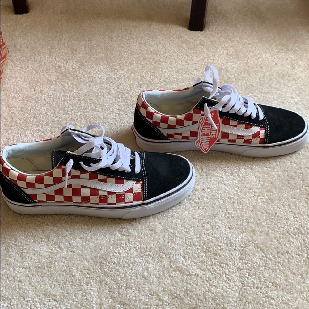 Vans Old Skool checkerboard size 8 never worn